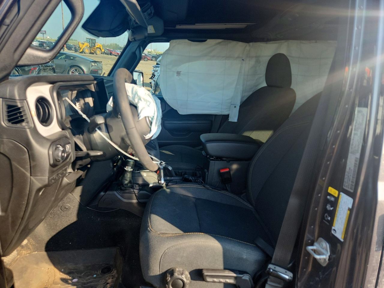 2026 Jeep Wrangler Sport - Фото 7