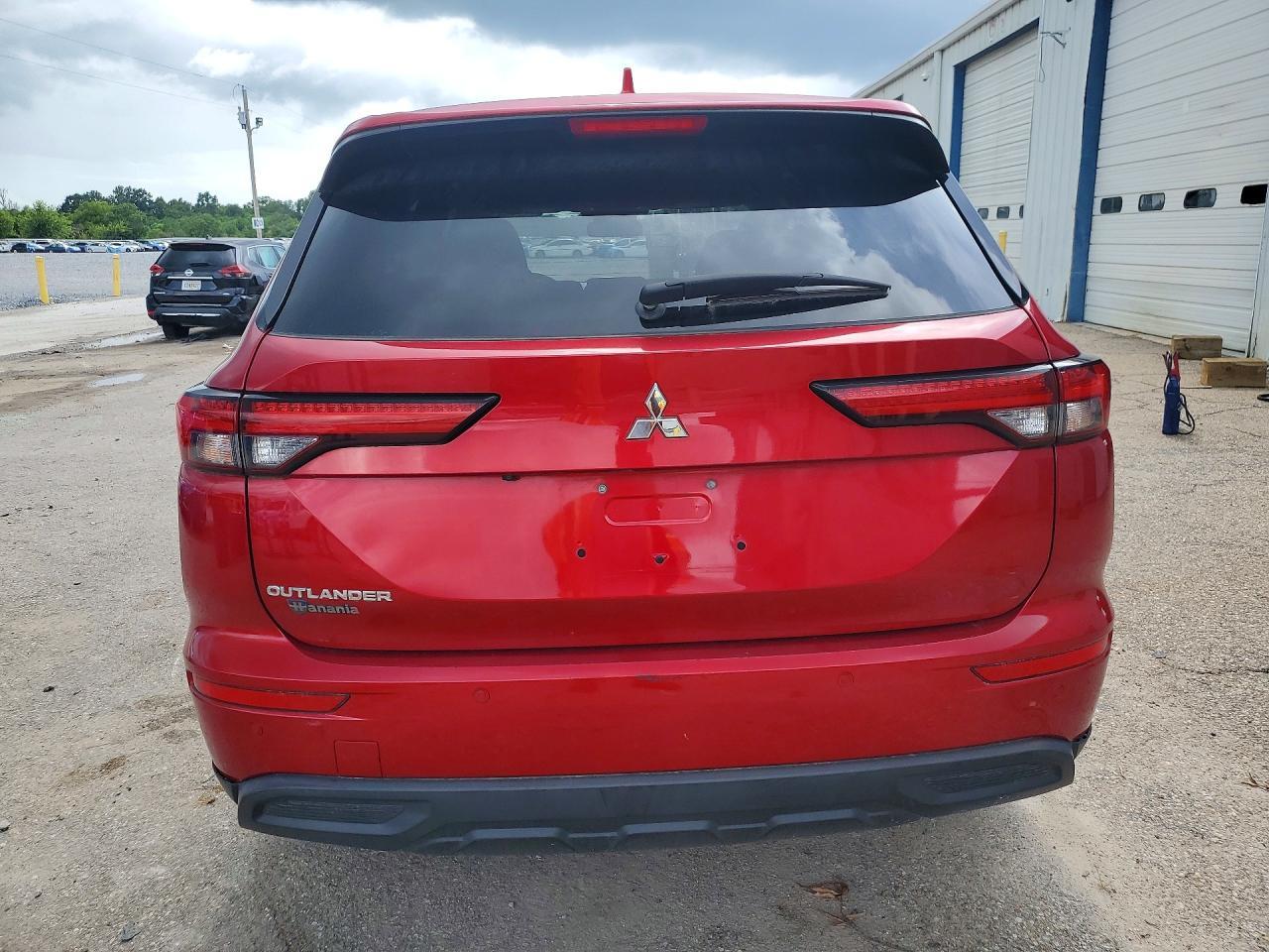 2023 Mitsubishi Outlander Es - Image 6