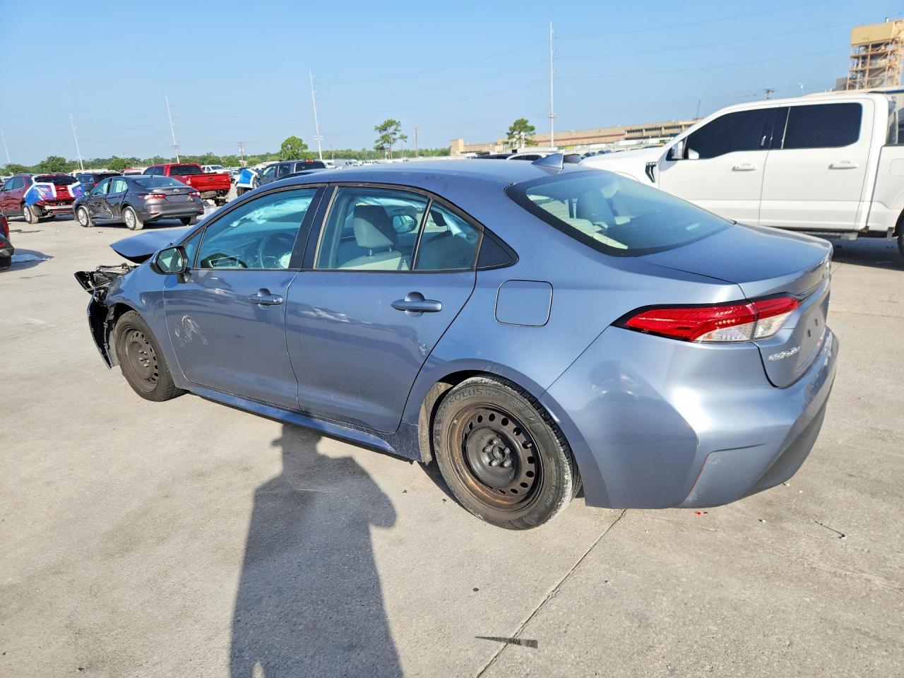 2024 Toyota Corolla Le - Фото 2