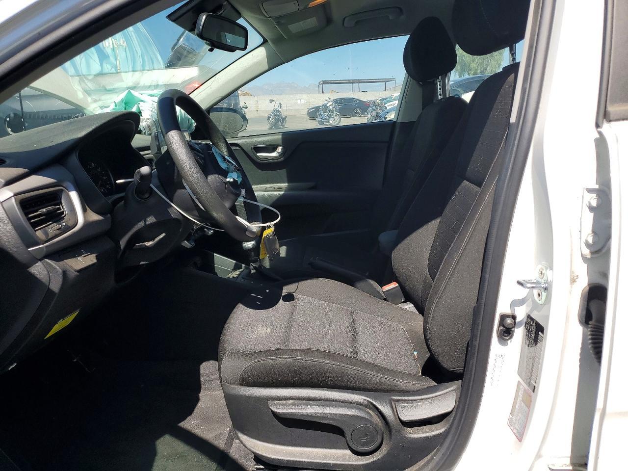 2021 Kia Rio S - Фото 7