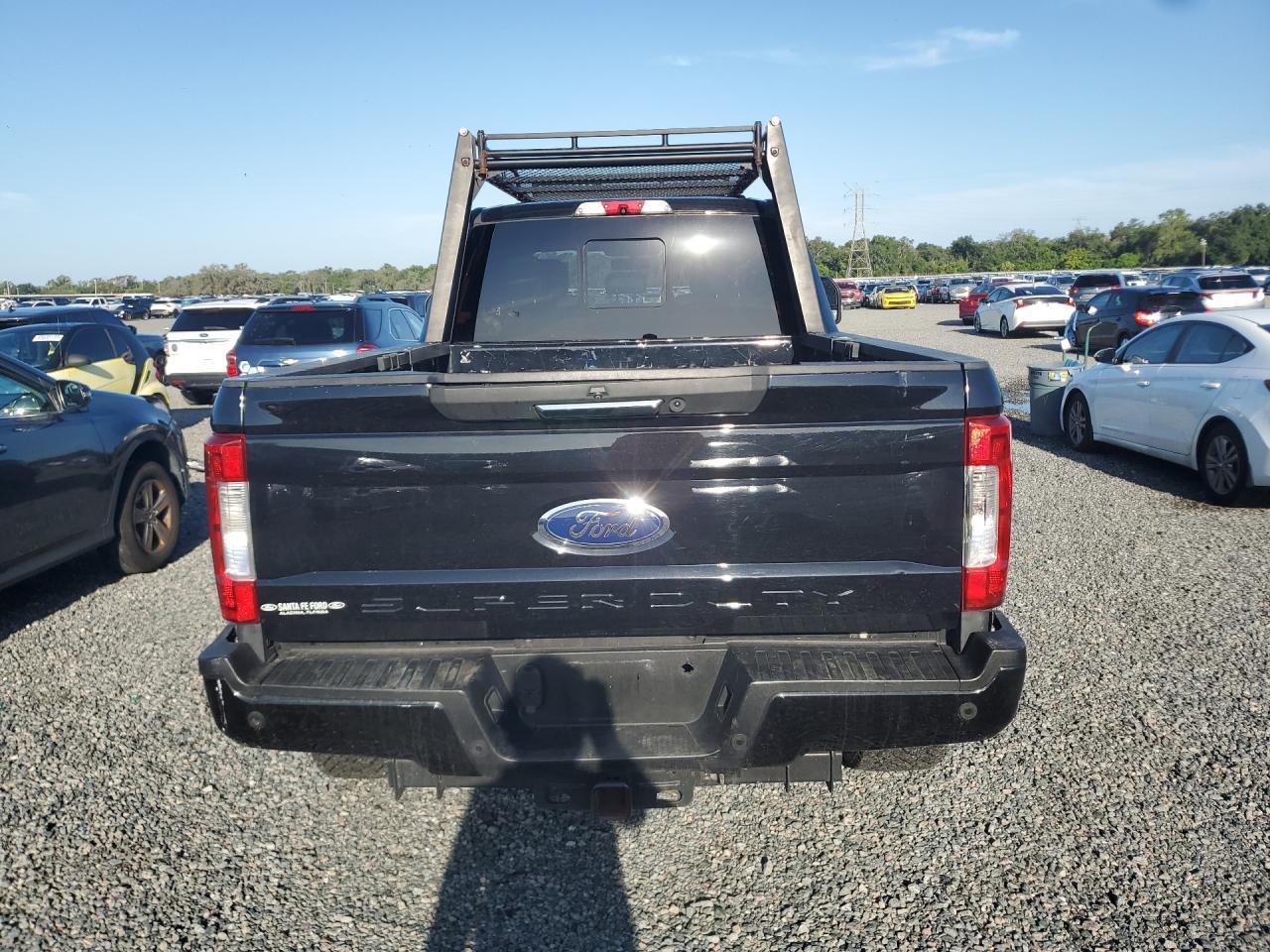 2019 Ford F250 Super Duty - Image 6
