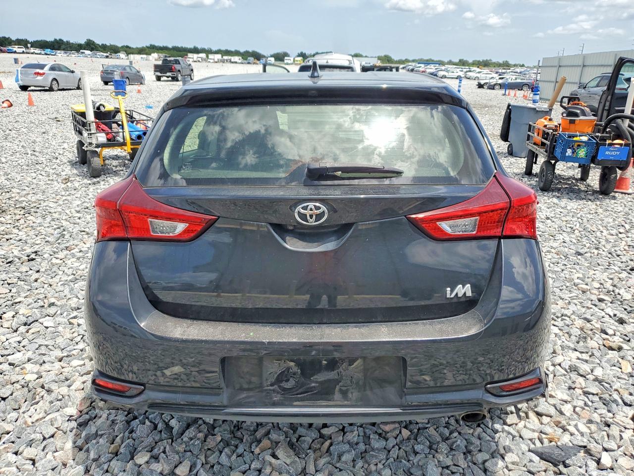 2017 Toyota Corolla Im Base - Фото 6