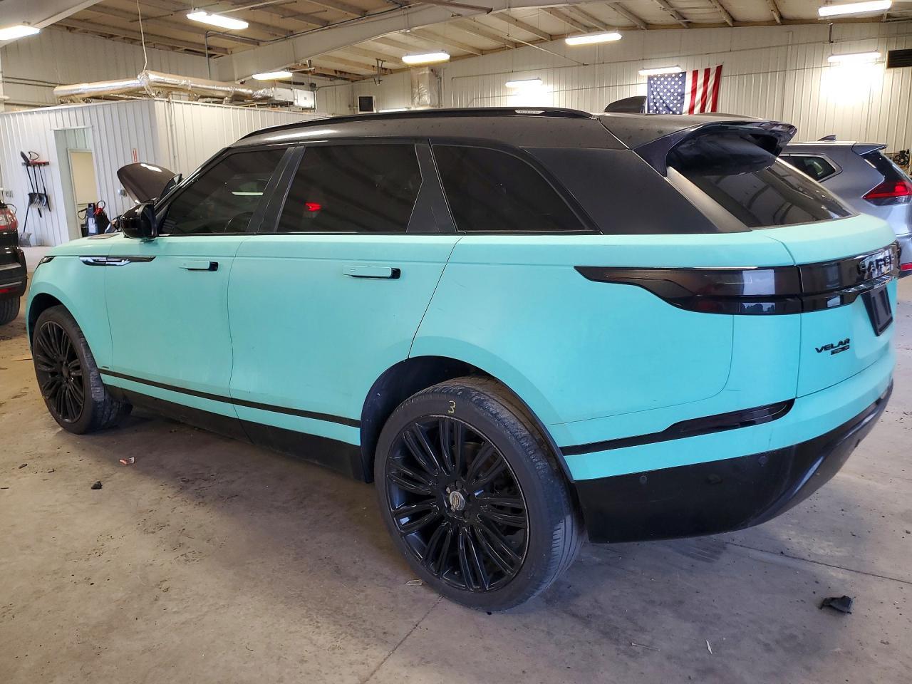 2018 Land Rover Range Rover Velar R-Dynamic Se - Image 2