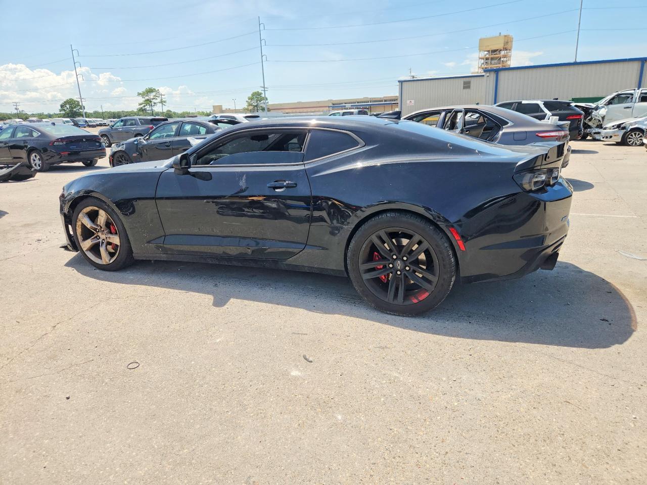 2022 Chevrolet Camaro Lt1 - Фото 2