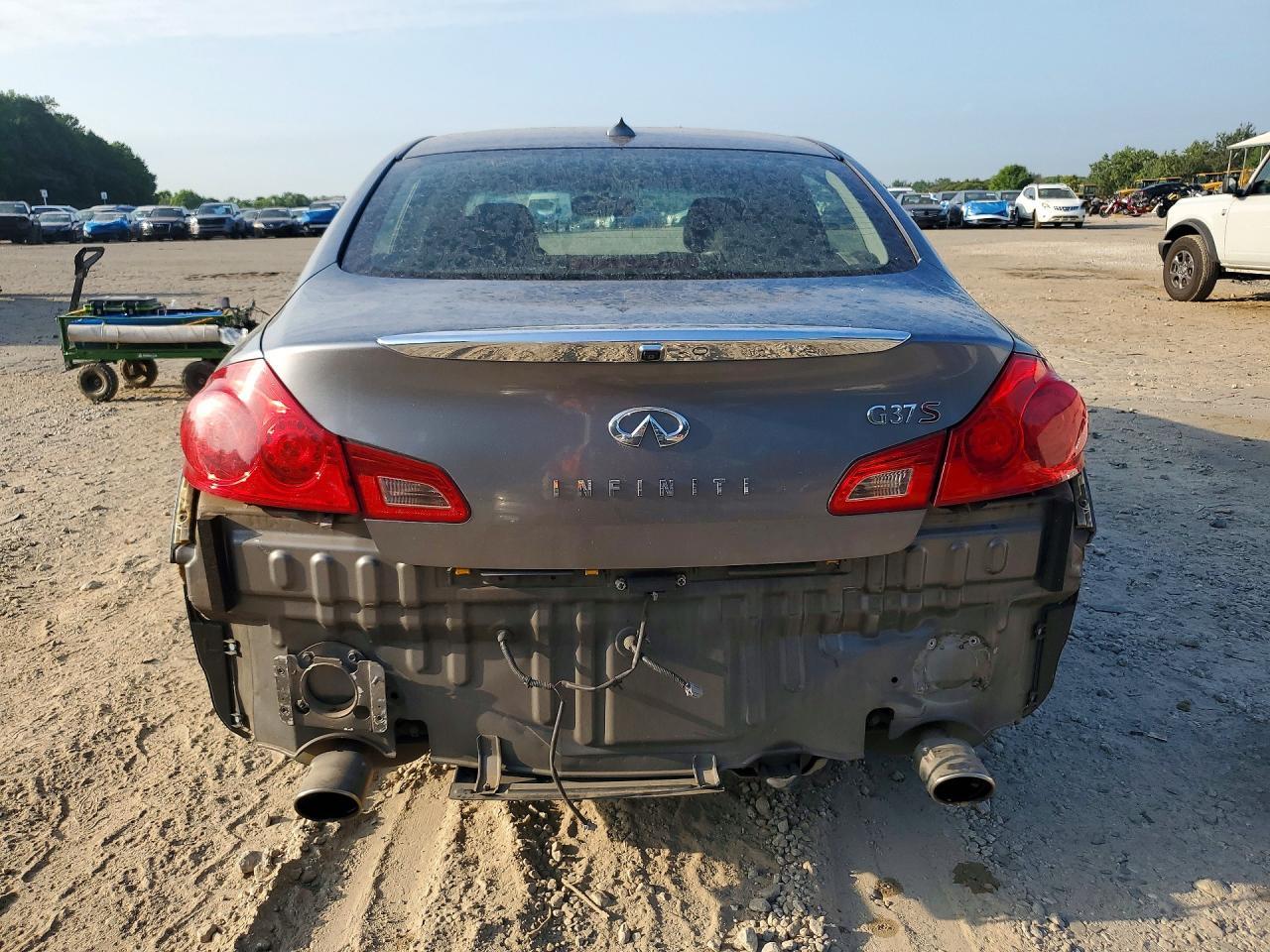 2010 Infiniti G37 Sedan Base - Image 6