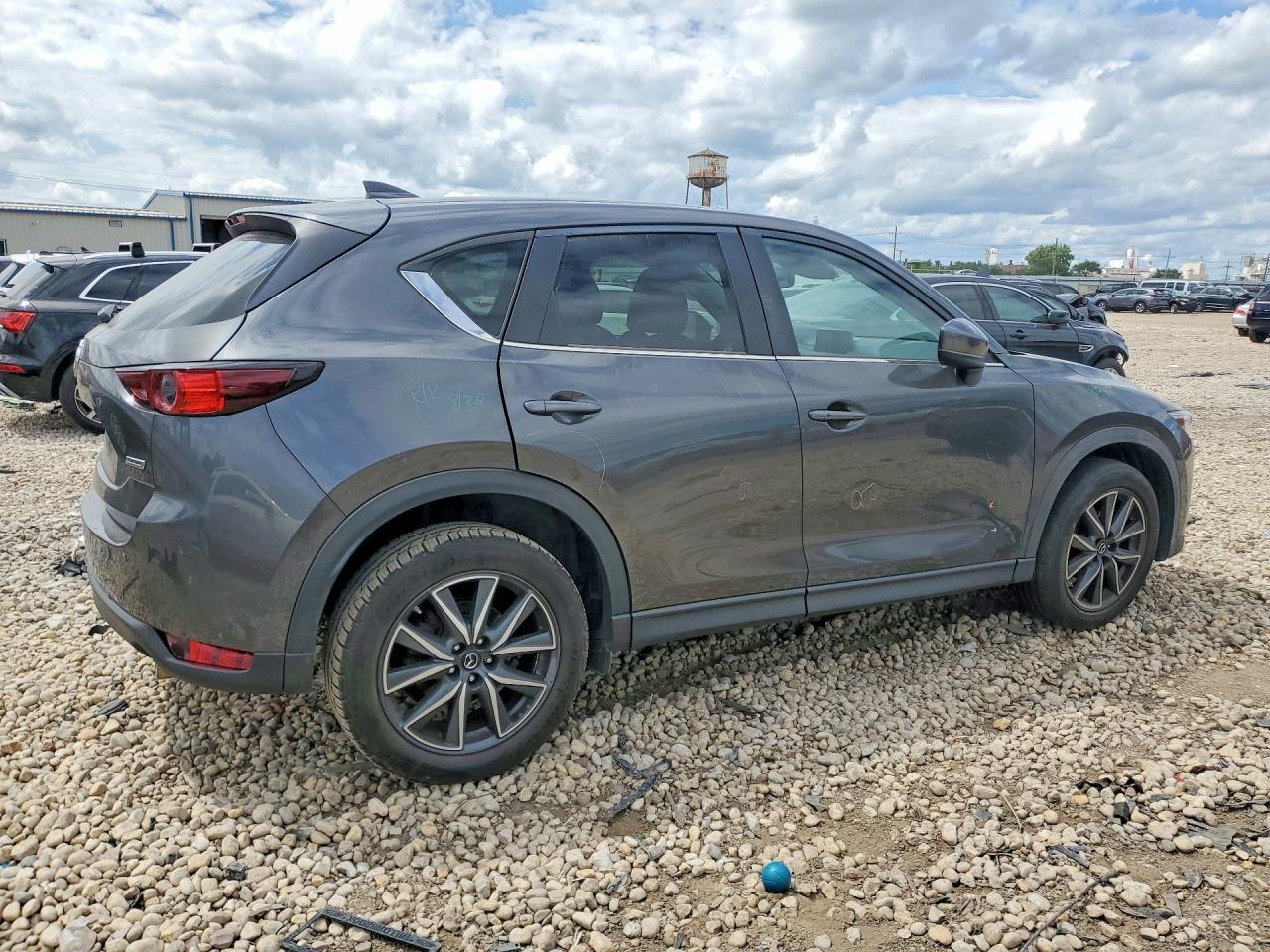 2018 Mazda Cx-5 Touring - Image 3