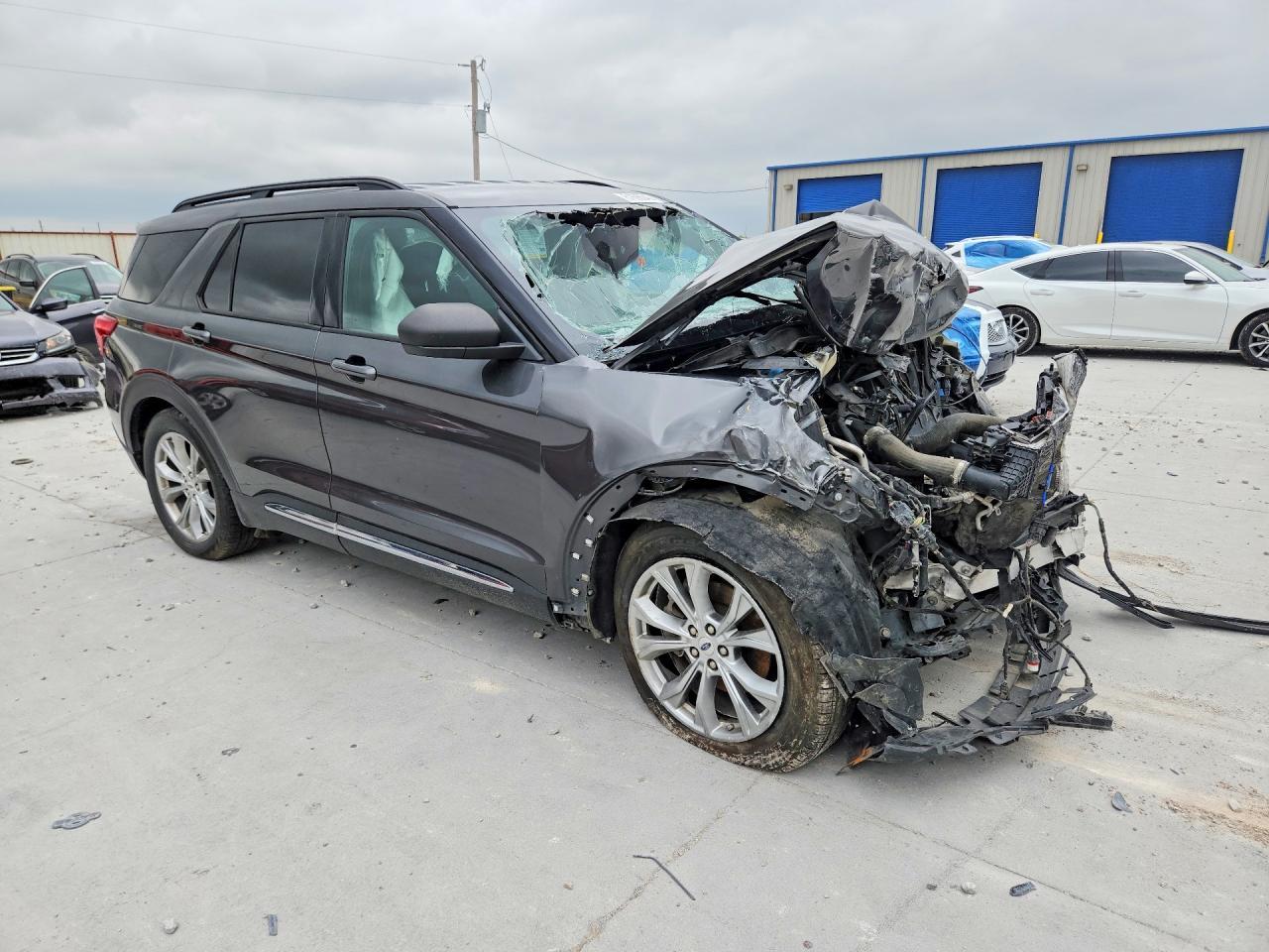 2020 Ford Explorer Xlt - Фото 4