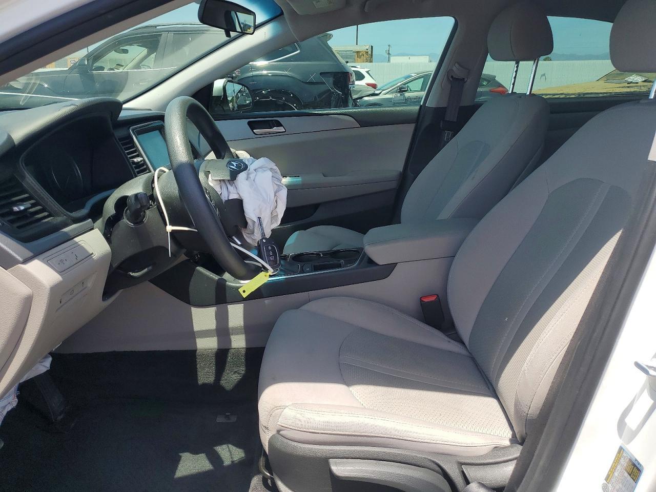2019 Hyundai Sonata Se - Image 7