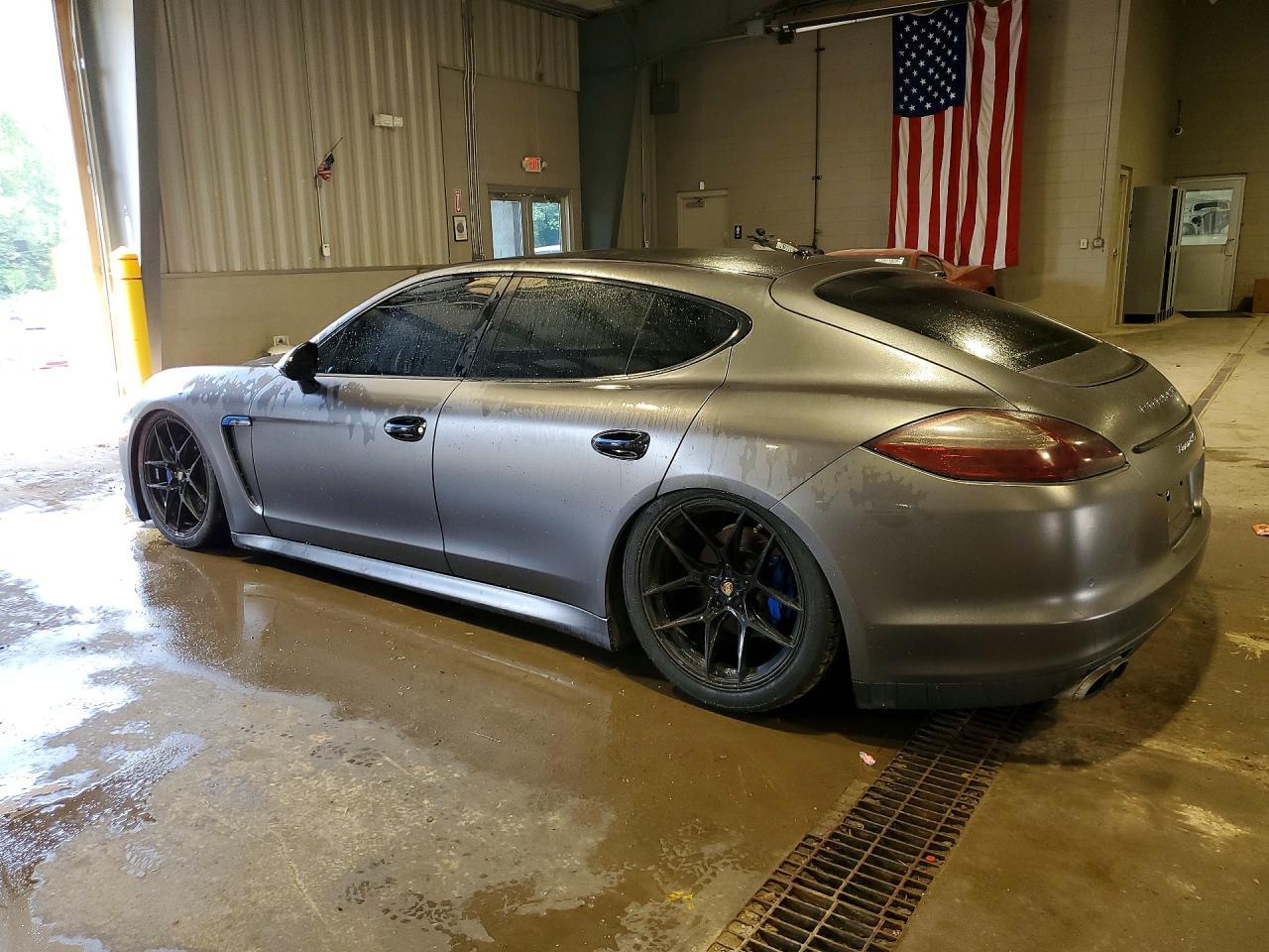 2013 Porsche Panamera S - Фото 2