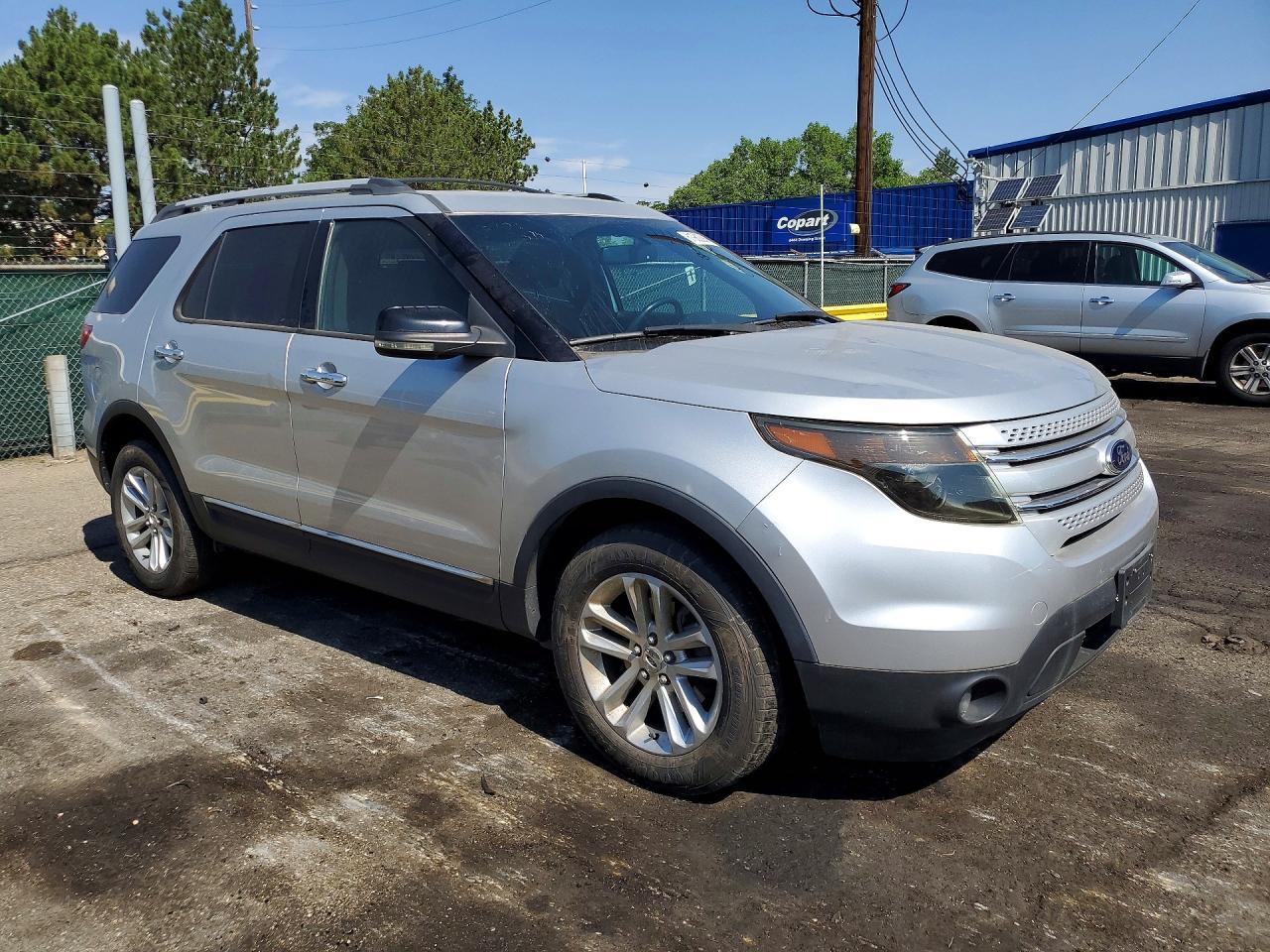 2011 Ford Explorer Xlt - Image 4