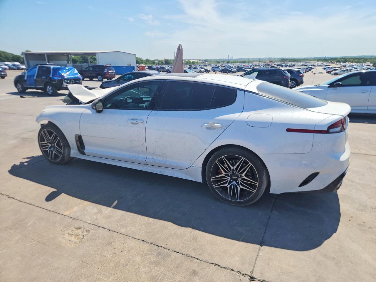2022 Kia Stinger Gt1 - Фото 2