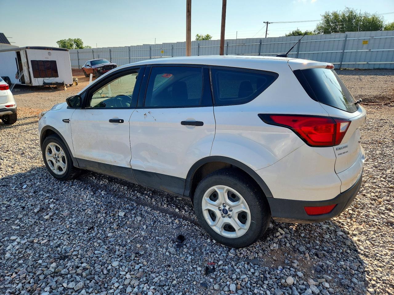 2019 Ford Escape S - Фото 2