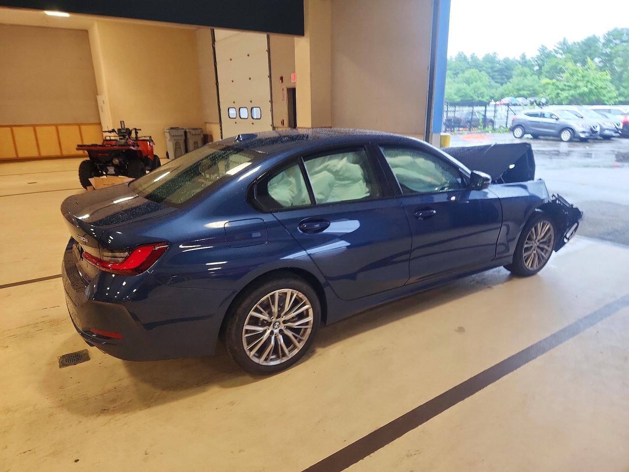 2023 BMW 330Xi - Image 3