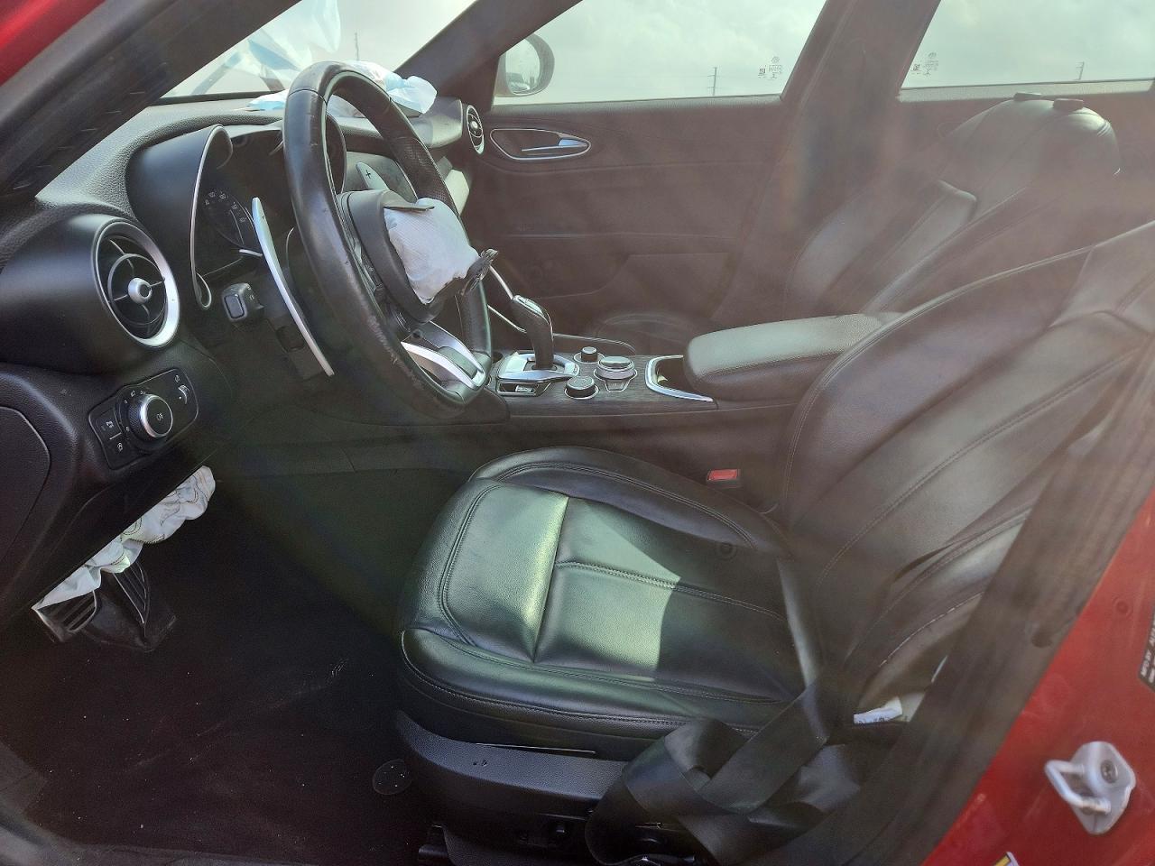 2023 Alfa Romeo Giulia Sprint - Image 7