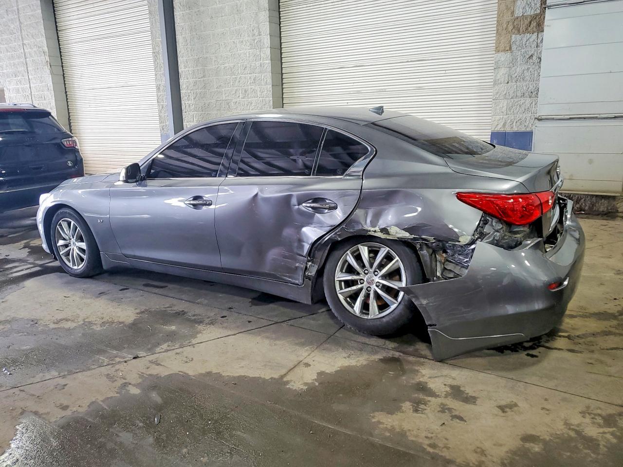 2015 Infiniti Q50 Premium - Фото 2