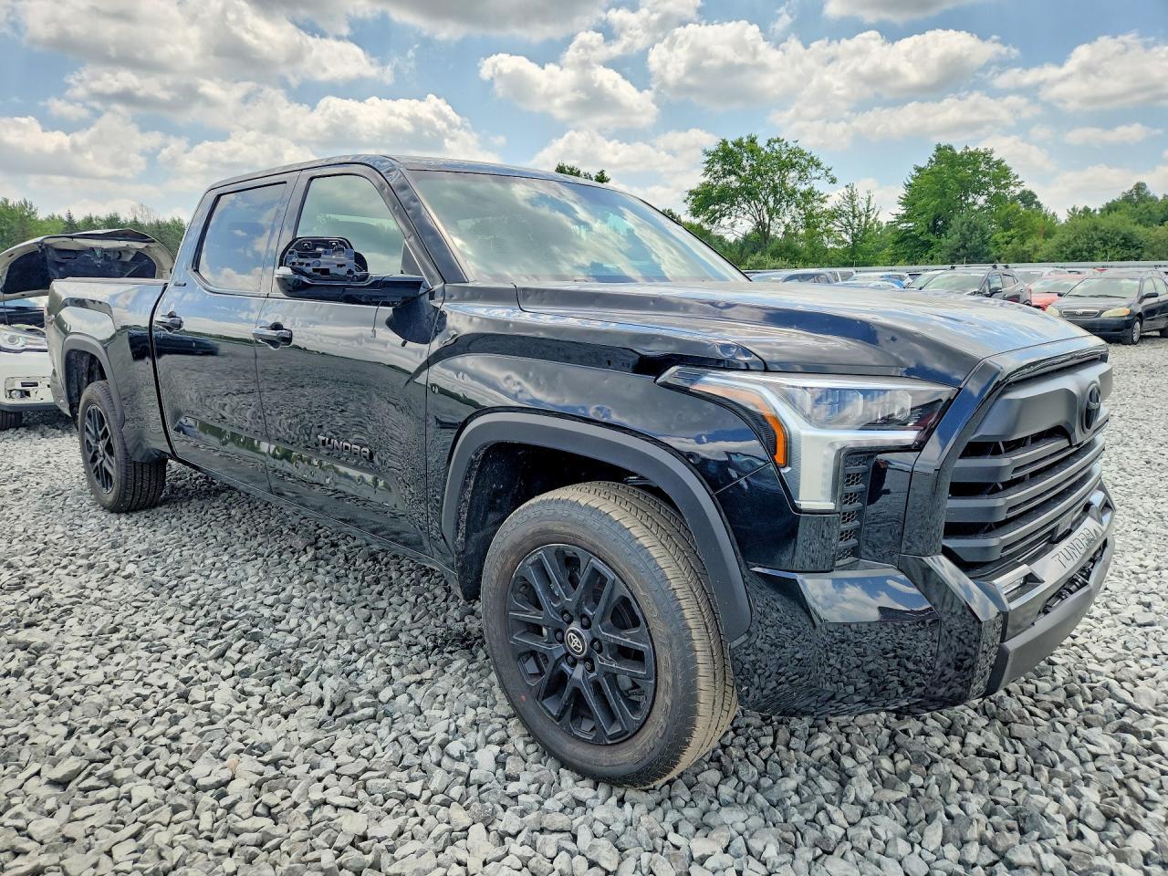 2026 Toyota Tundra Limited - Image 4
