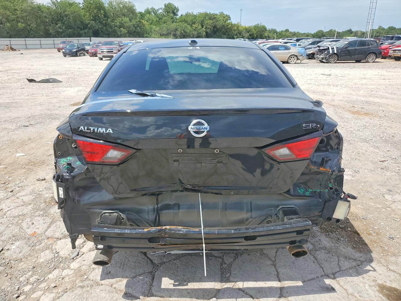 2022 Nissan Altima Sr - Image 6
