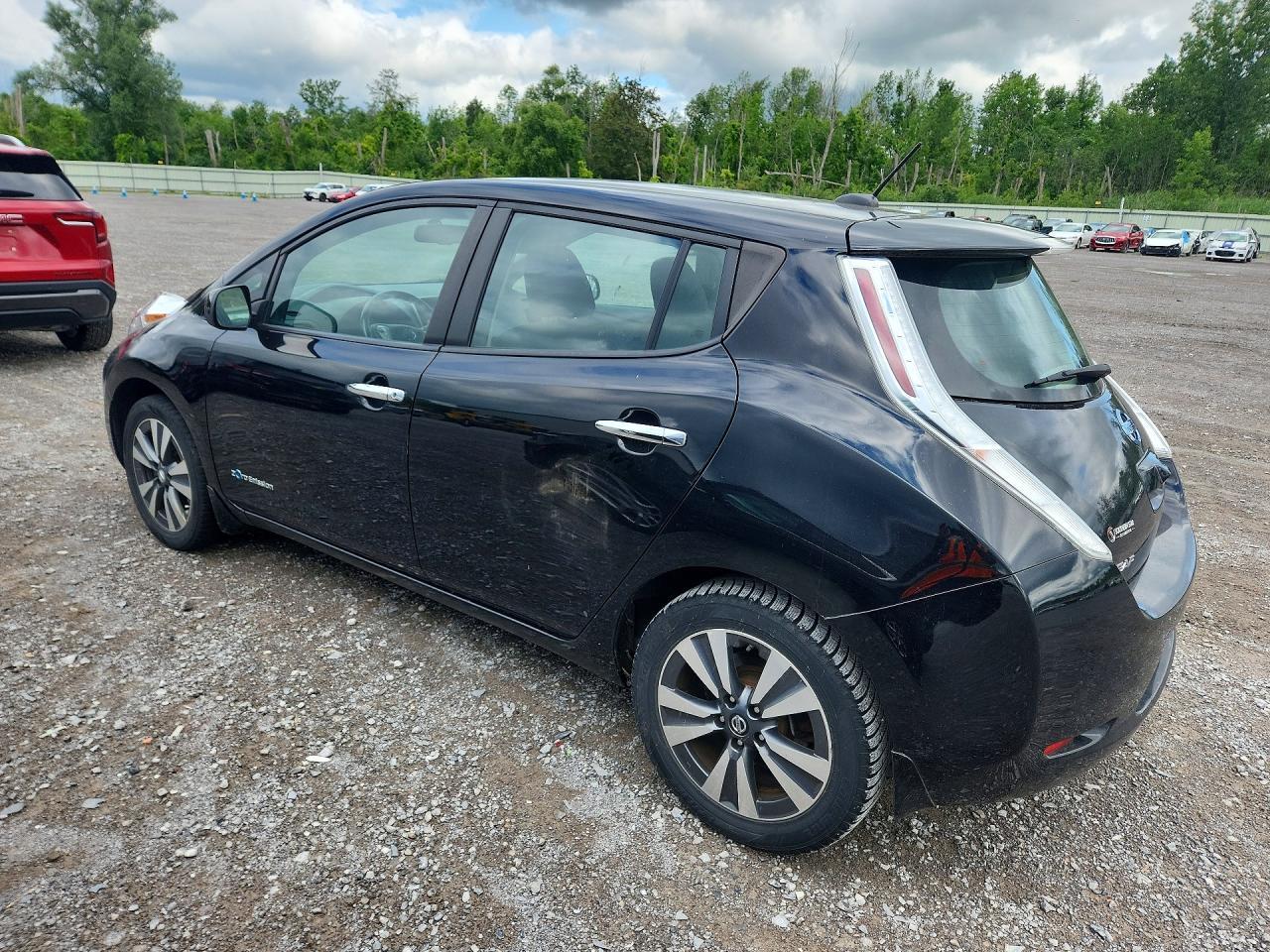 2015 Nissan Leaf Sv - Image 2