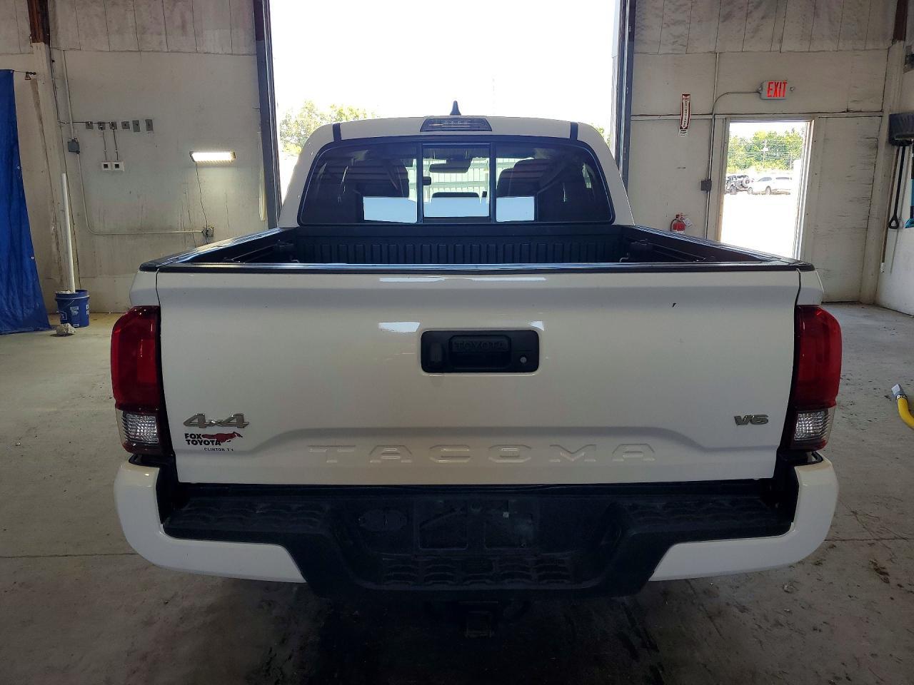 2021 Toyota Tacoma Sr V6 - Фото 6