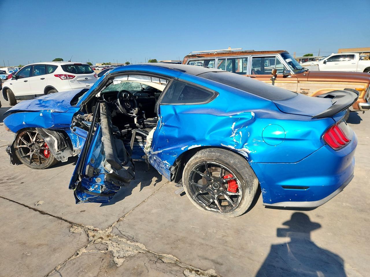 2019 Ford Mustang Gt - Фото 2