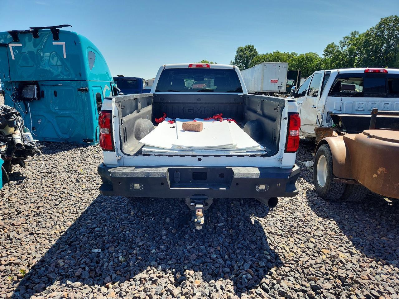 2019 GMC Sierra K3500 - Image 6