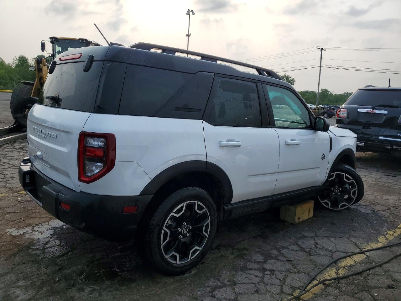 2025 Ford Bronco Sport Outer Banks - Фото 3