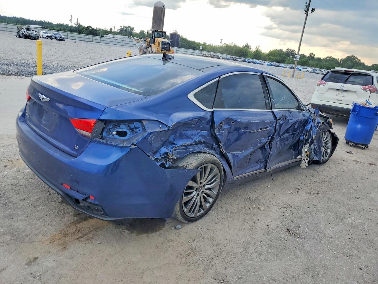 2015 Hyundai Genesis 5.0L - Фото 3