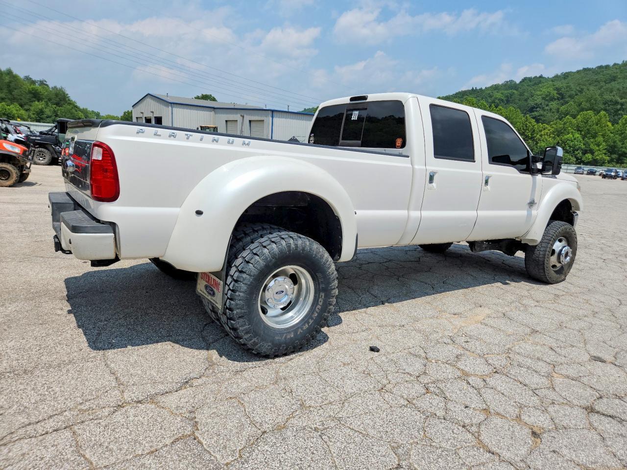 2015 Ford F350 Super Duty - Фото 3