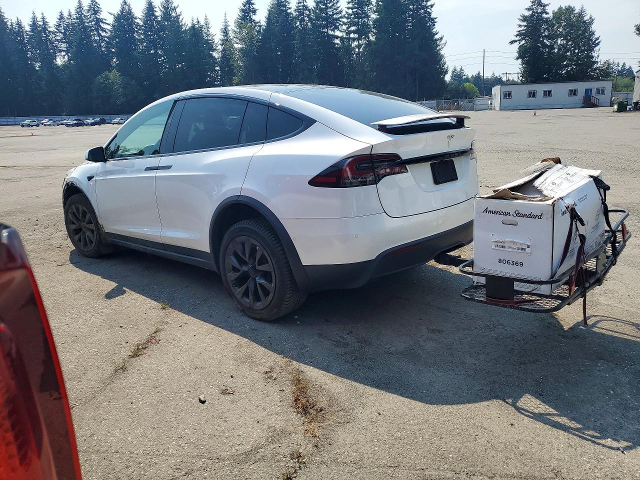 2023 Tesla Model X - Фото 2