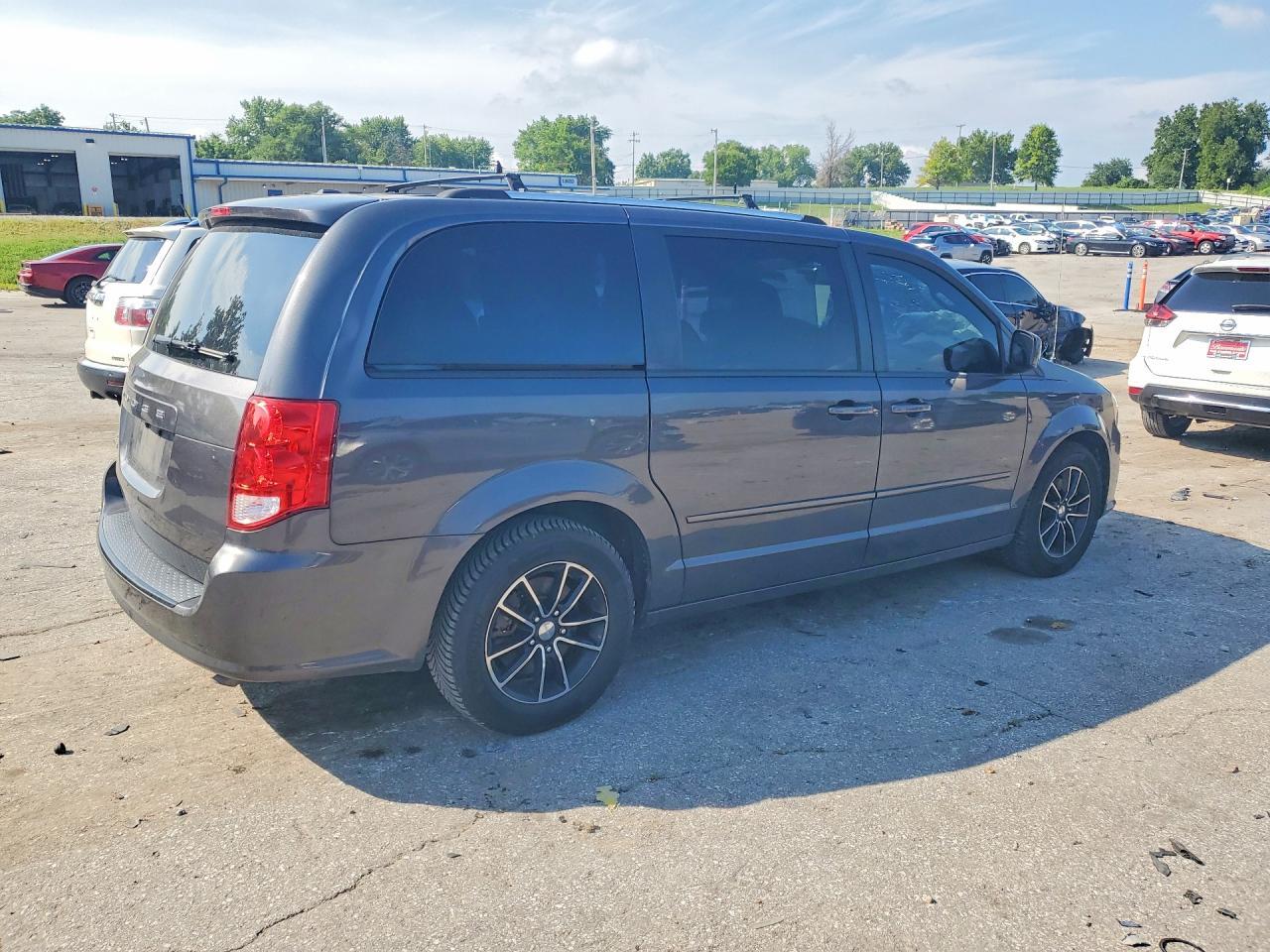 2016 Dodge Grand Caravan Sxt - Фото 3