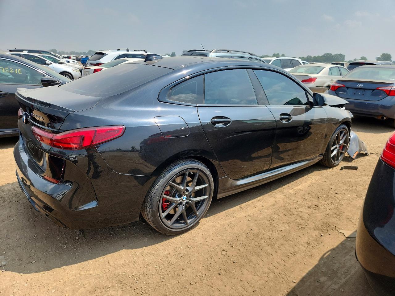 2024 BMW M235Xi - Фото 3