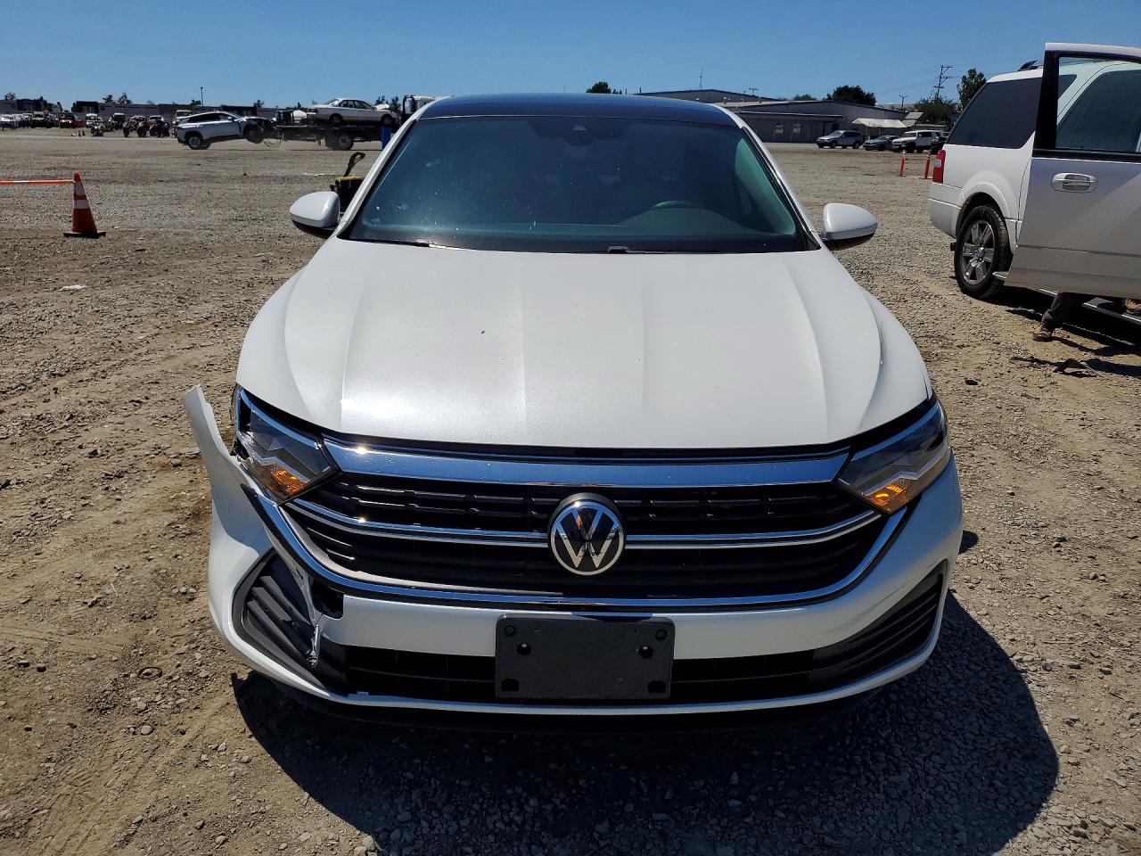 2023 Volkswagen Jetta Se - Фото 5