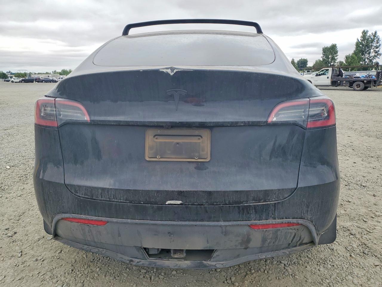 2024 Tesla Model Y - Фото 6