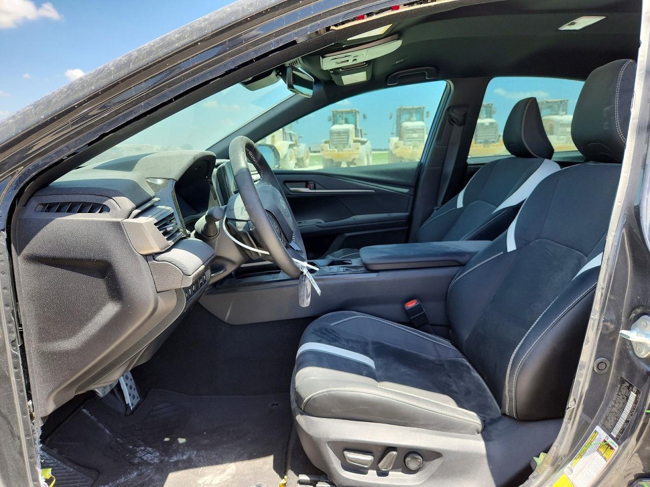 2026 Toyota Camry Se - Image 7