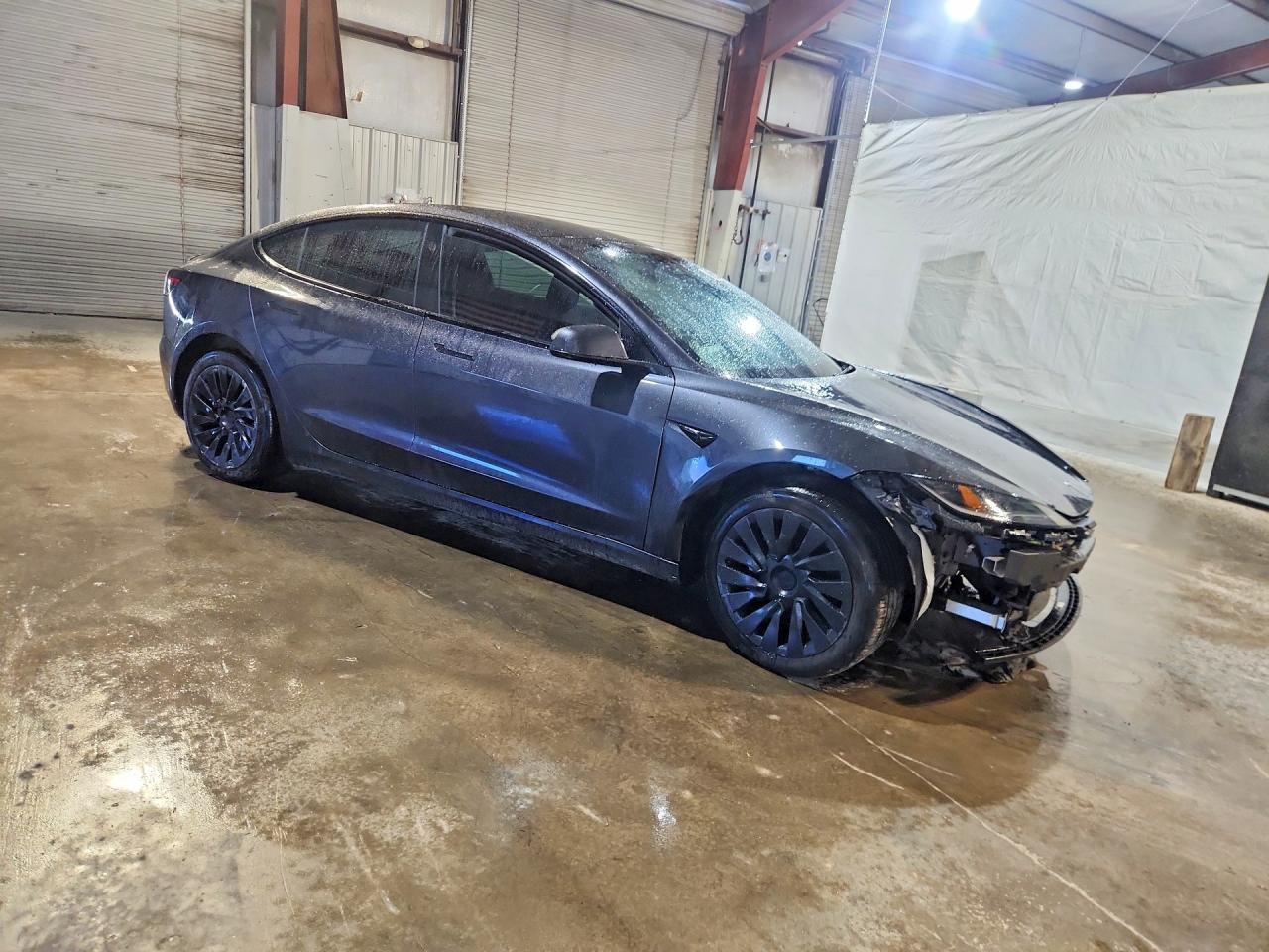 2024 Tesla Model 3 - Image 4
