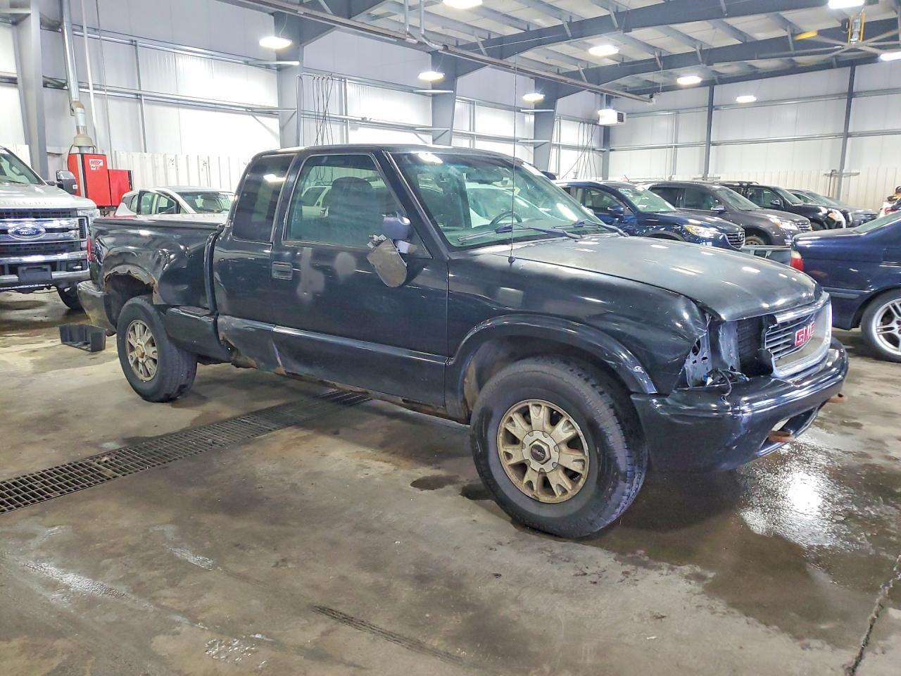 2002 GMC Sonoma - Image 4