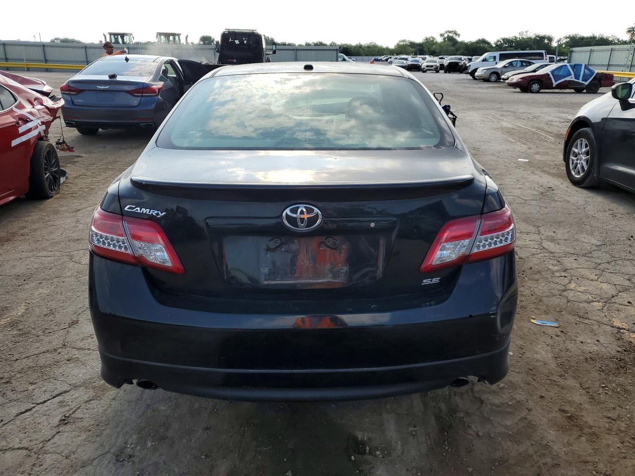 2011 Toyota Camry Se V6 - Фото 6