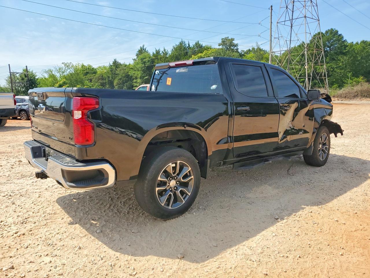2023 Chevrolet Silverado K1500 Lt - Image 3