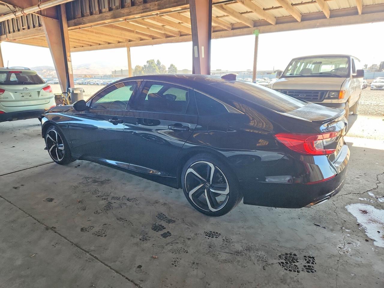 2021 Honda Accord Sport - Фото 2