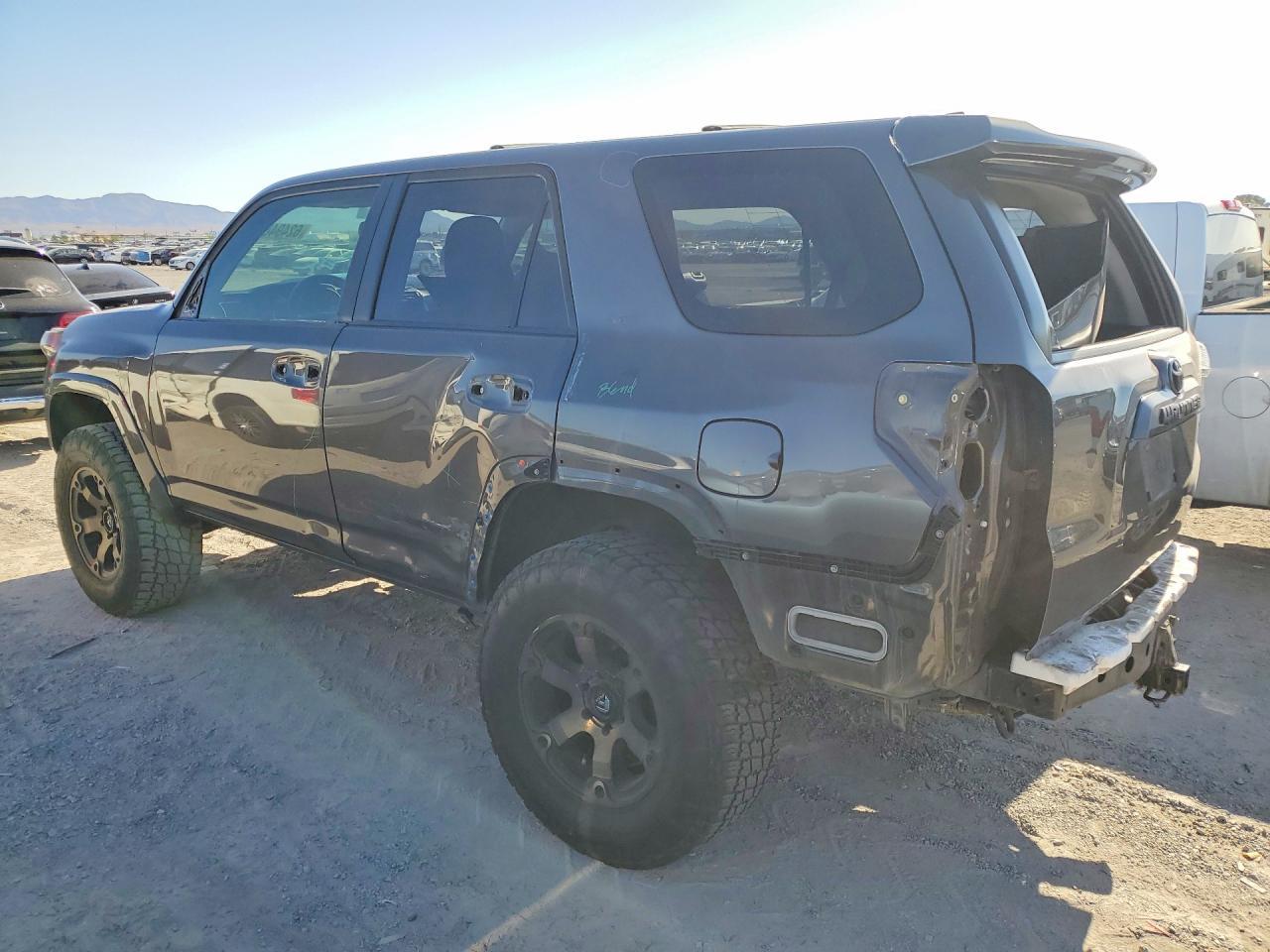 2019 Toyota 4Runner Sr5 Premium - Фото 2