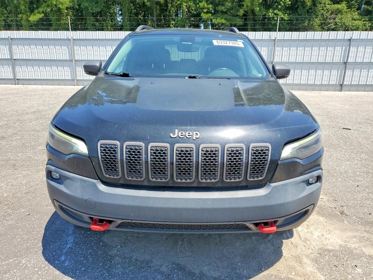 2019 Jeep Cherokee Trailhawk - Image 5
