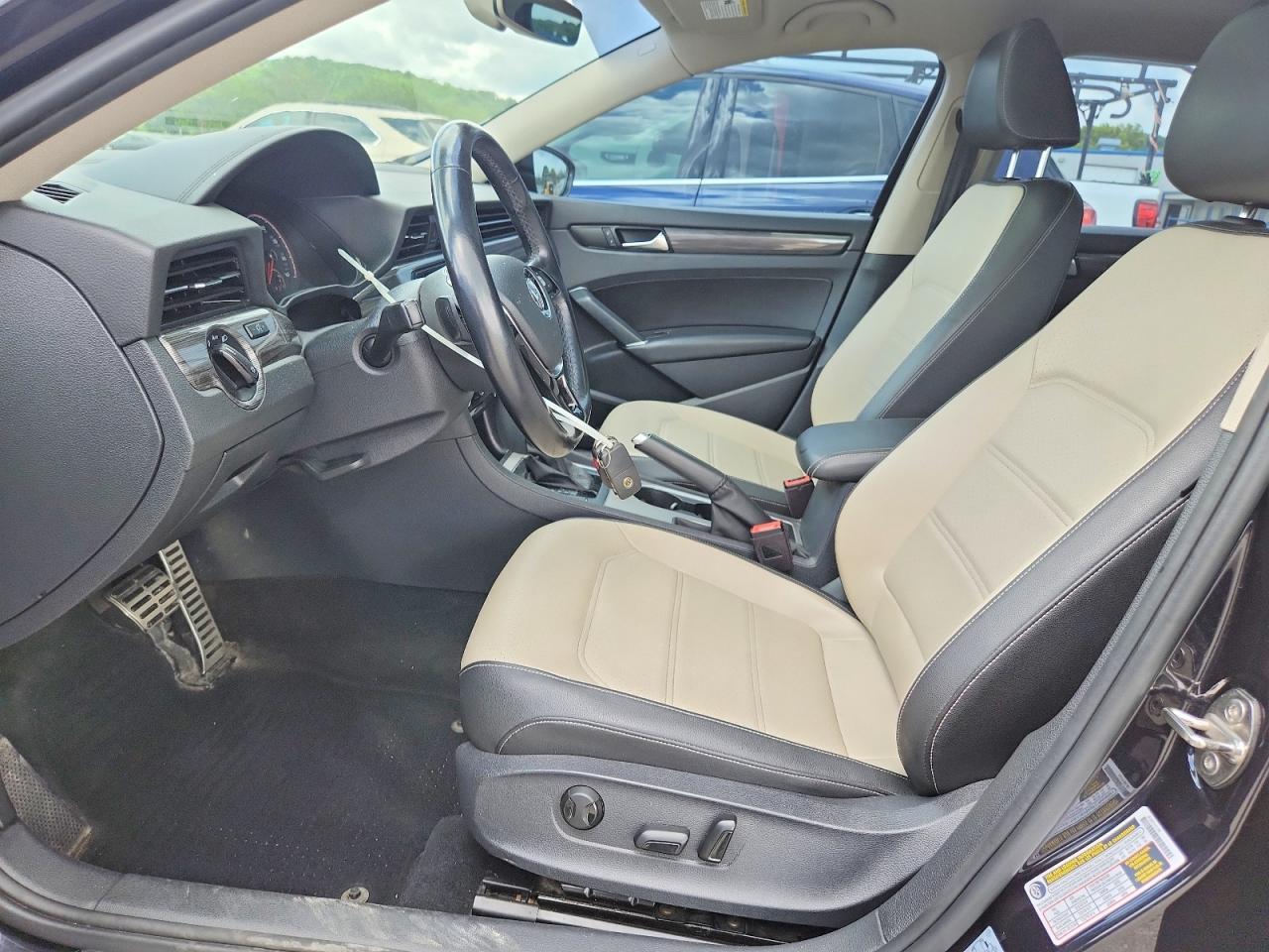 2020 Volkswagen Passat R-Line - Фото 7