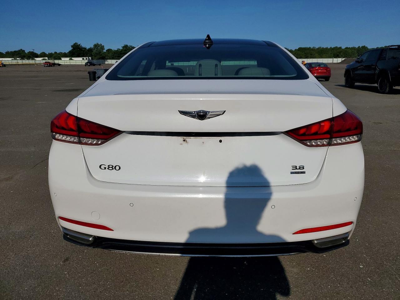 2018 Genesis G80 3.8 - Image 6