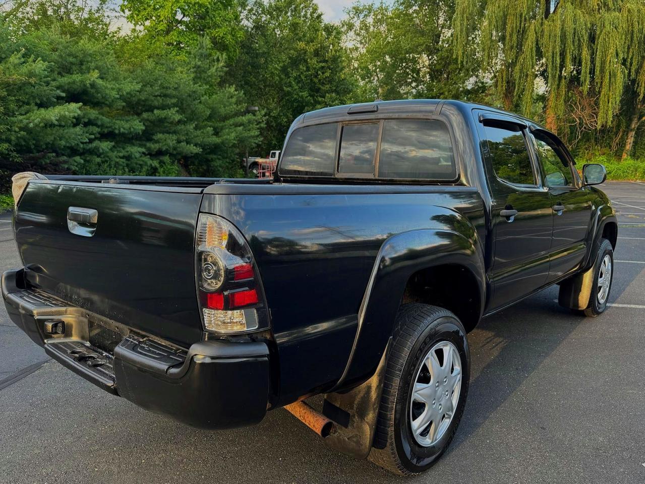 2010 Toyota Tacoma V6 - Image 3