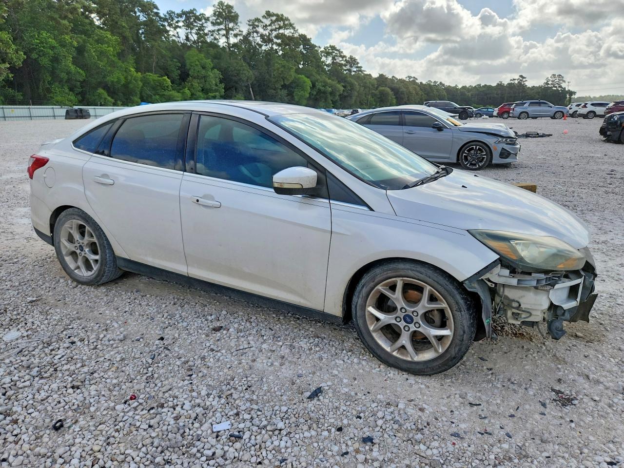 2014 Ford Focus Titanium - Image 4