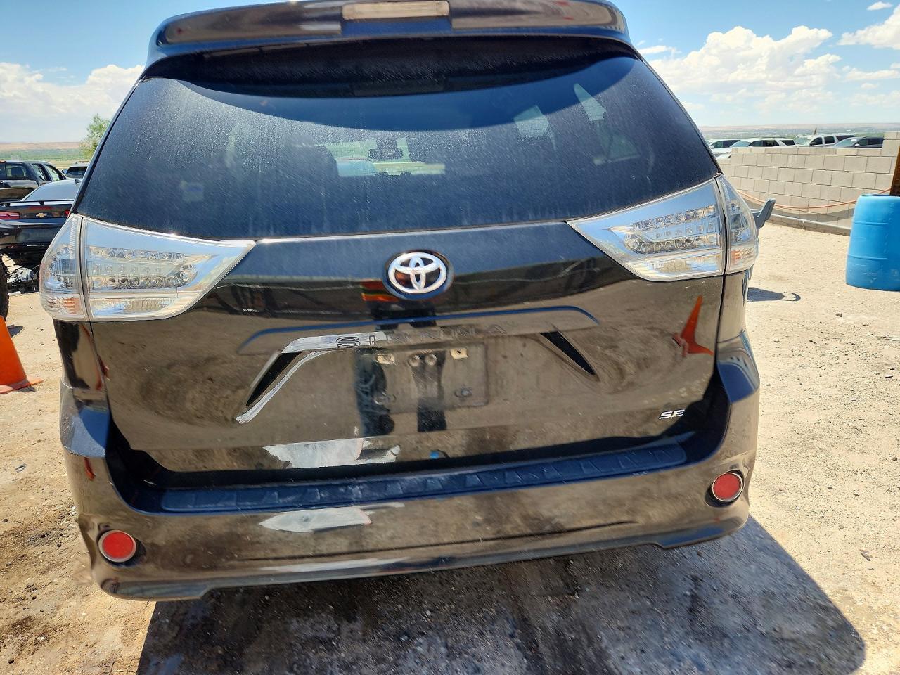 2018 Toyota Sienna Se 8-Passenger - Фото 6