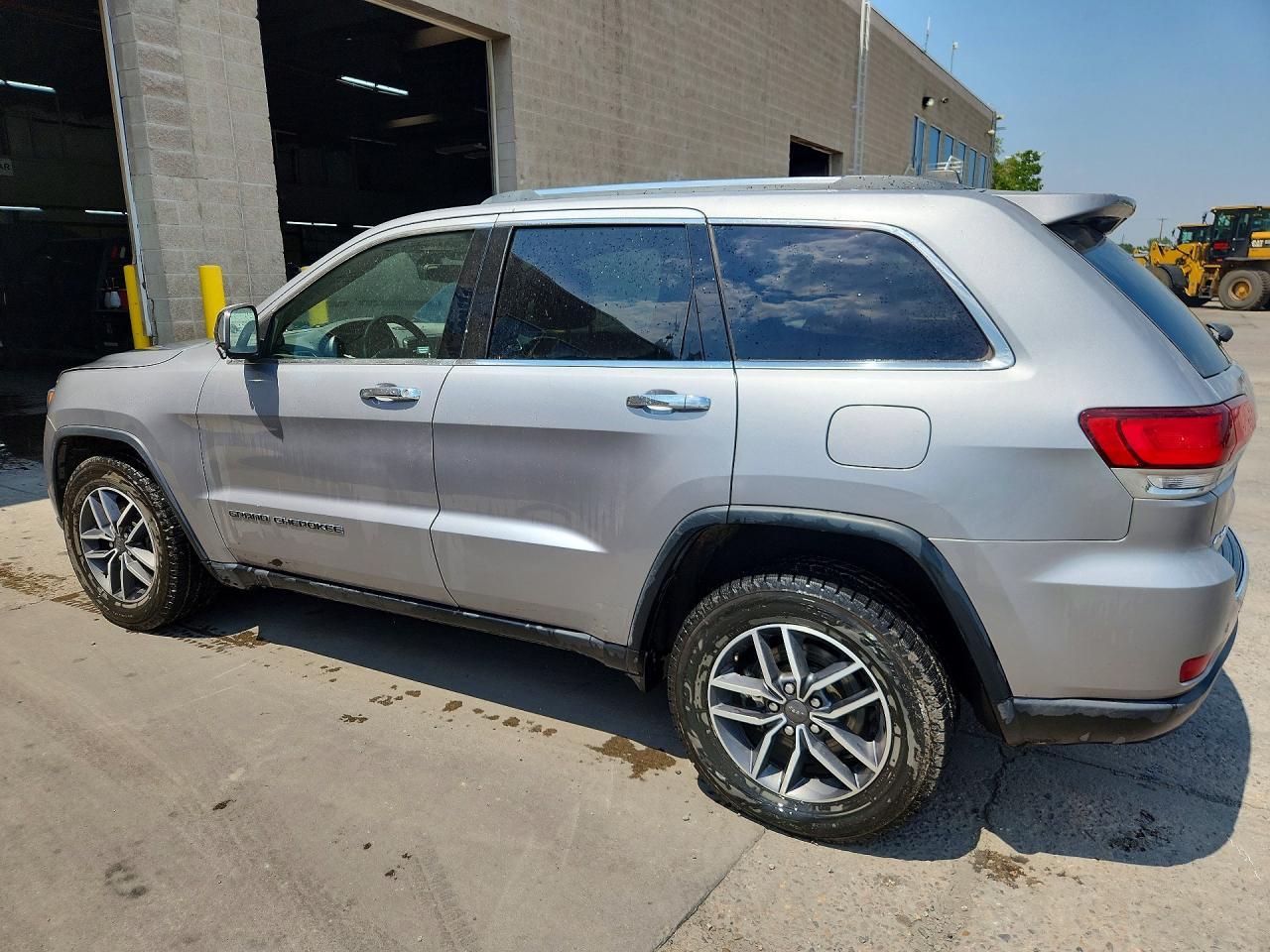 2021 Jeep Grand Cherokee Limited - Фото 2