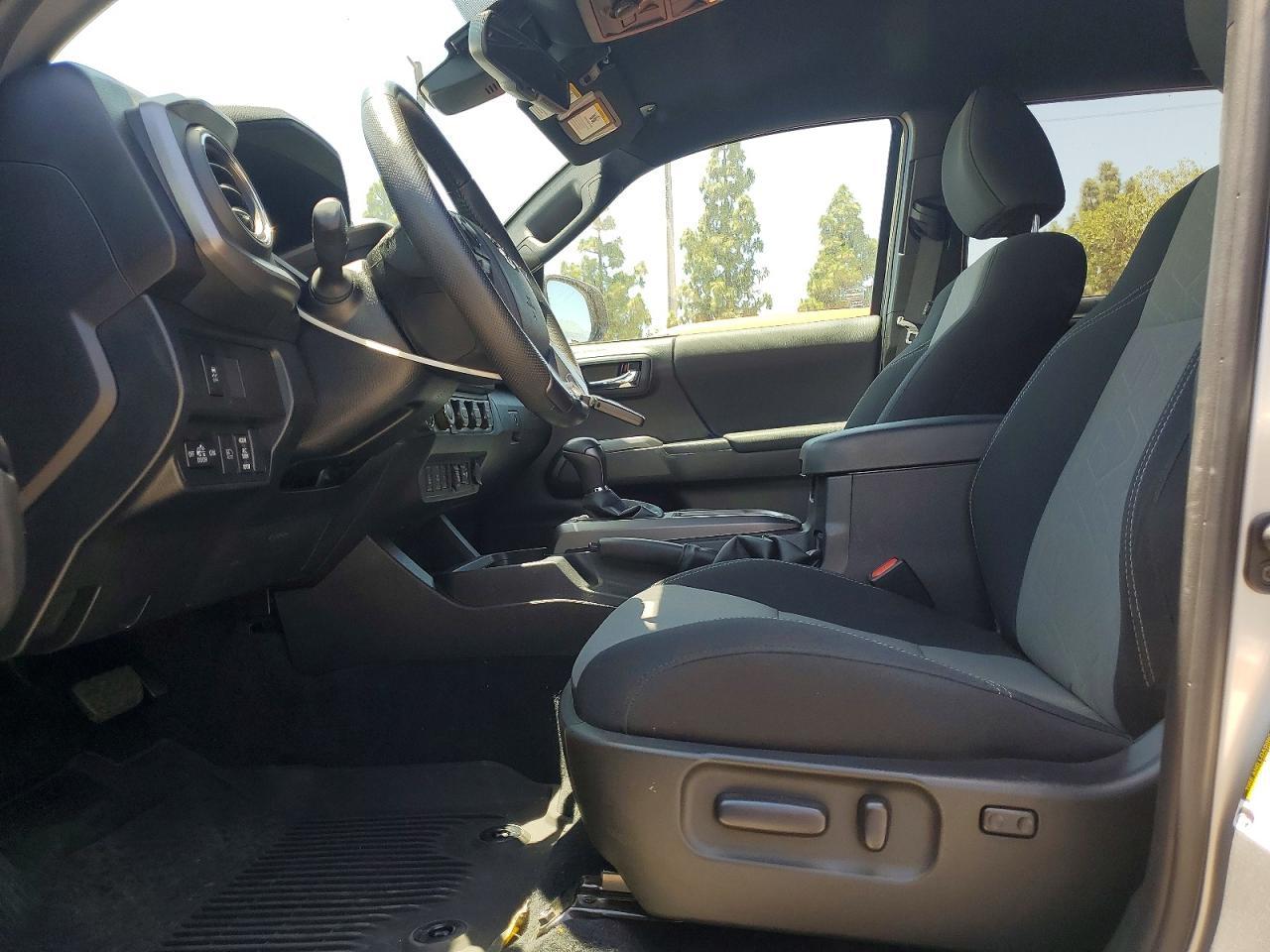 2023 Toyota Tacoma Double Cab - Image 7