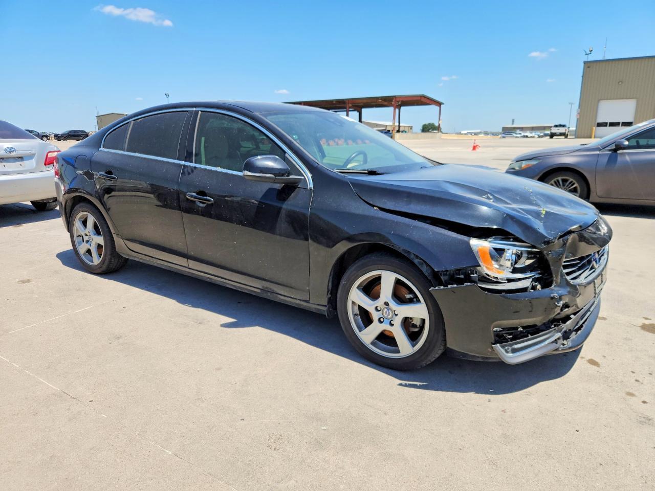 2016 Volvo S60 Premier - Image 4