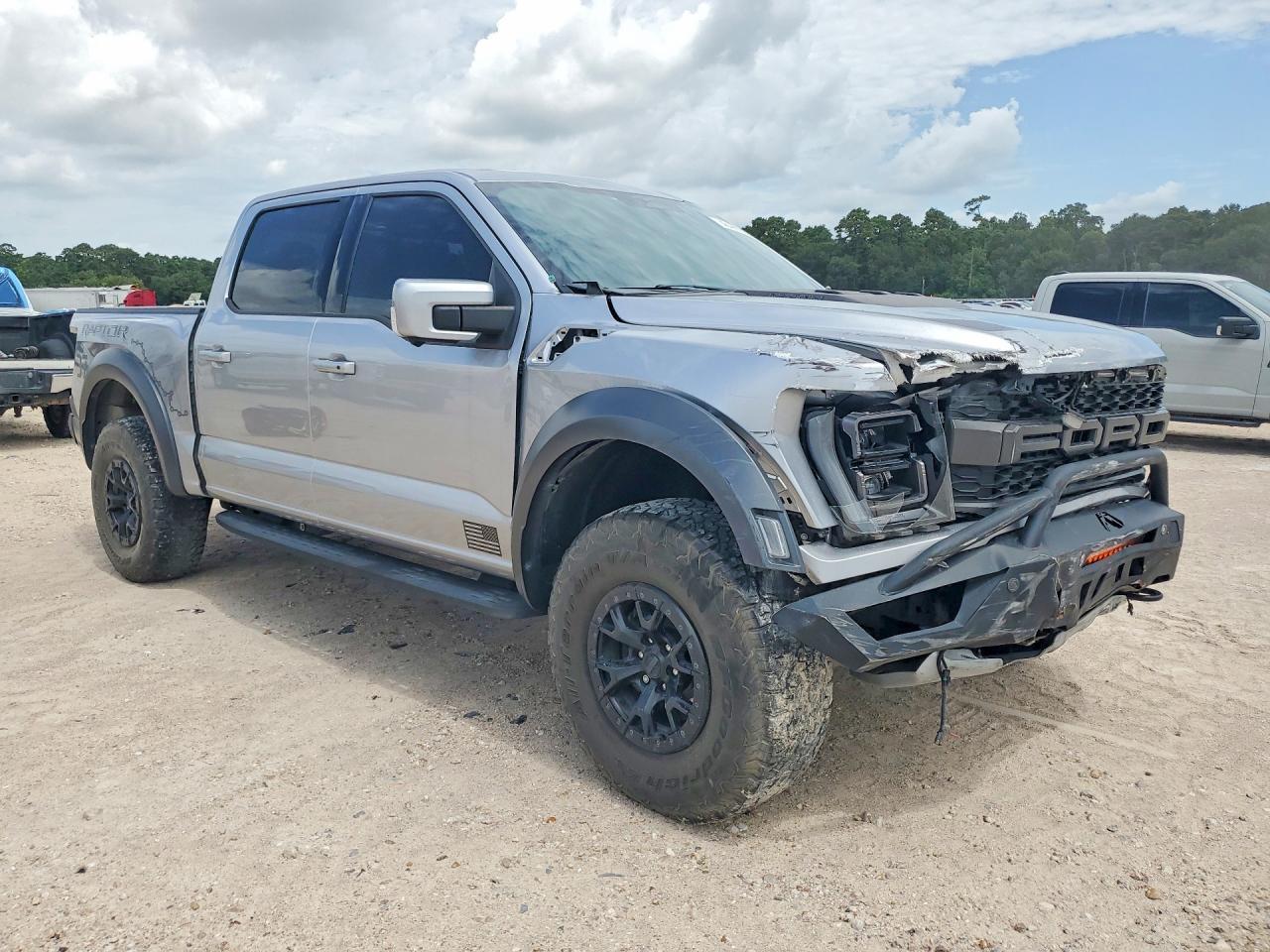2023 Ford F150 Raptor - Фото 4
